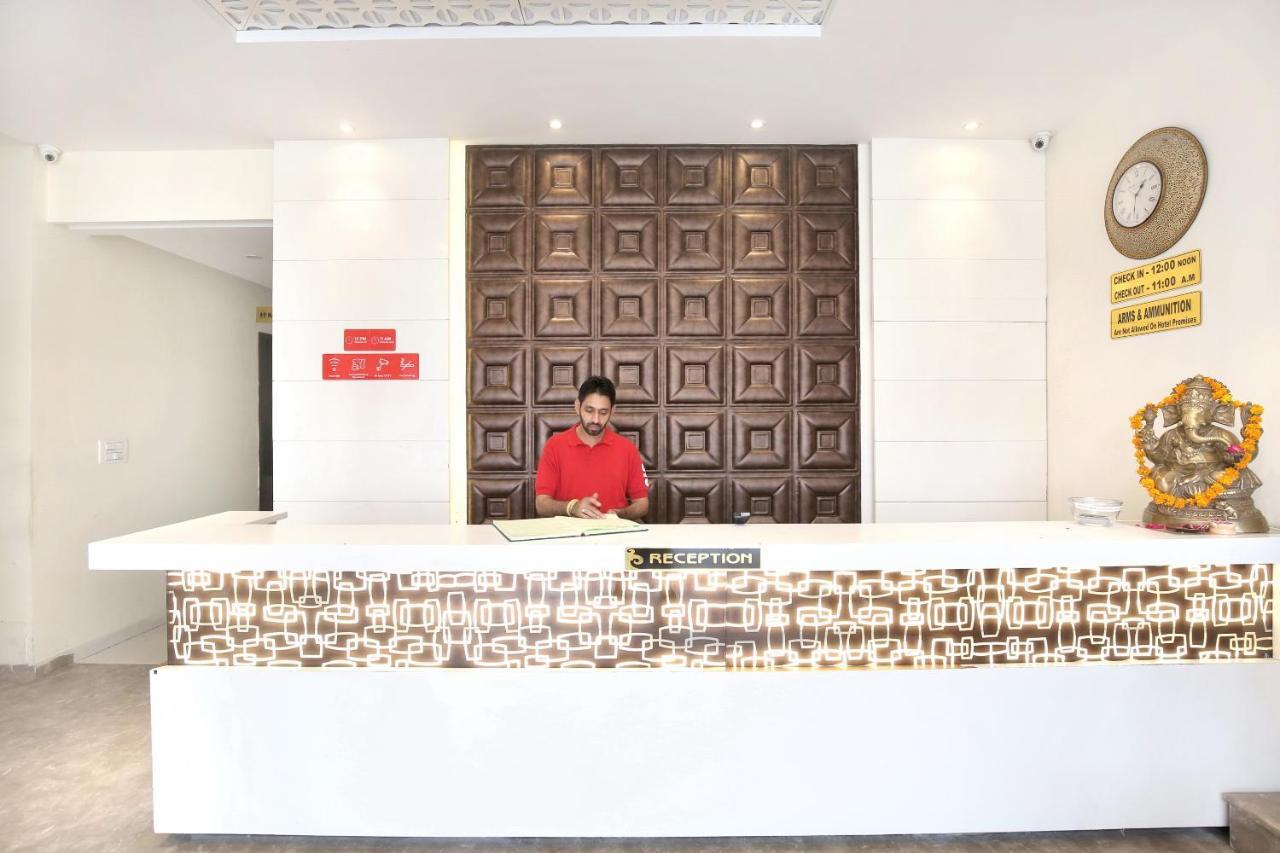 Capital O 8510 Welcome Inn アムリトサル エクステリア 写真